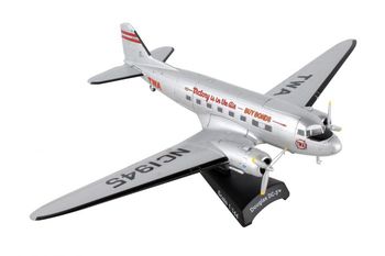DC-3 1:144