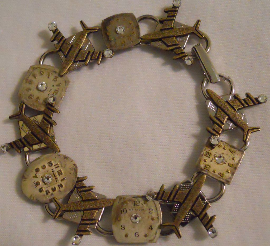 "Time Flies" Link Bracelet