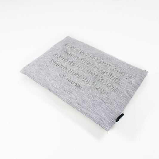 Embossed Tvl Pouch Lt Grey